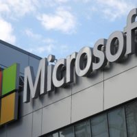 Money road blended as Microsoft ascend and Apple plunges